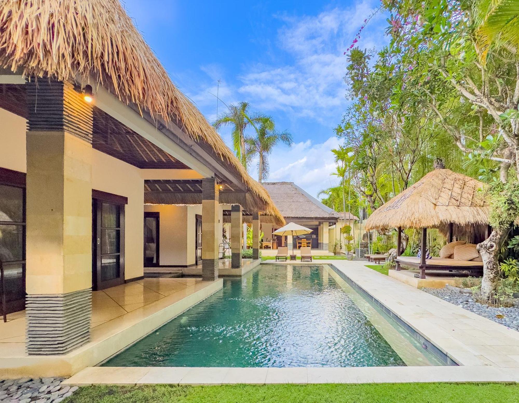 Villa Bugis Drupadi Seminyak Exterior photo