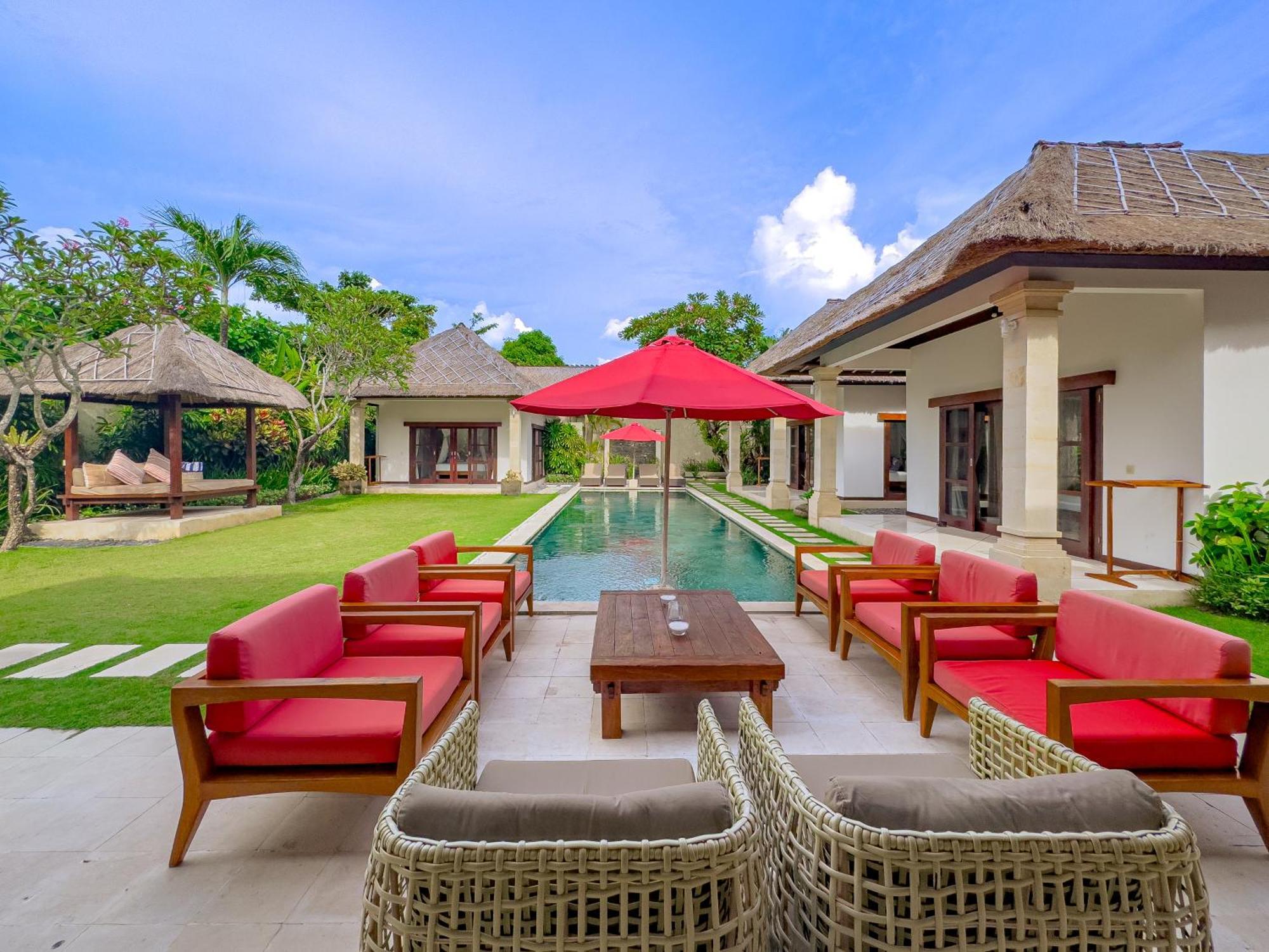 Villa Bugis Drupadi Seminyak Room photo
