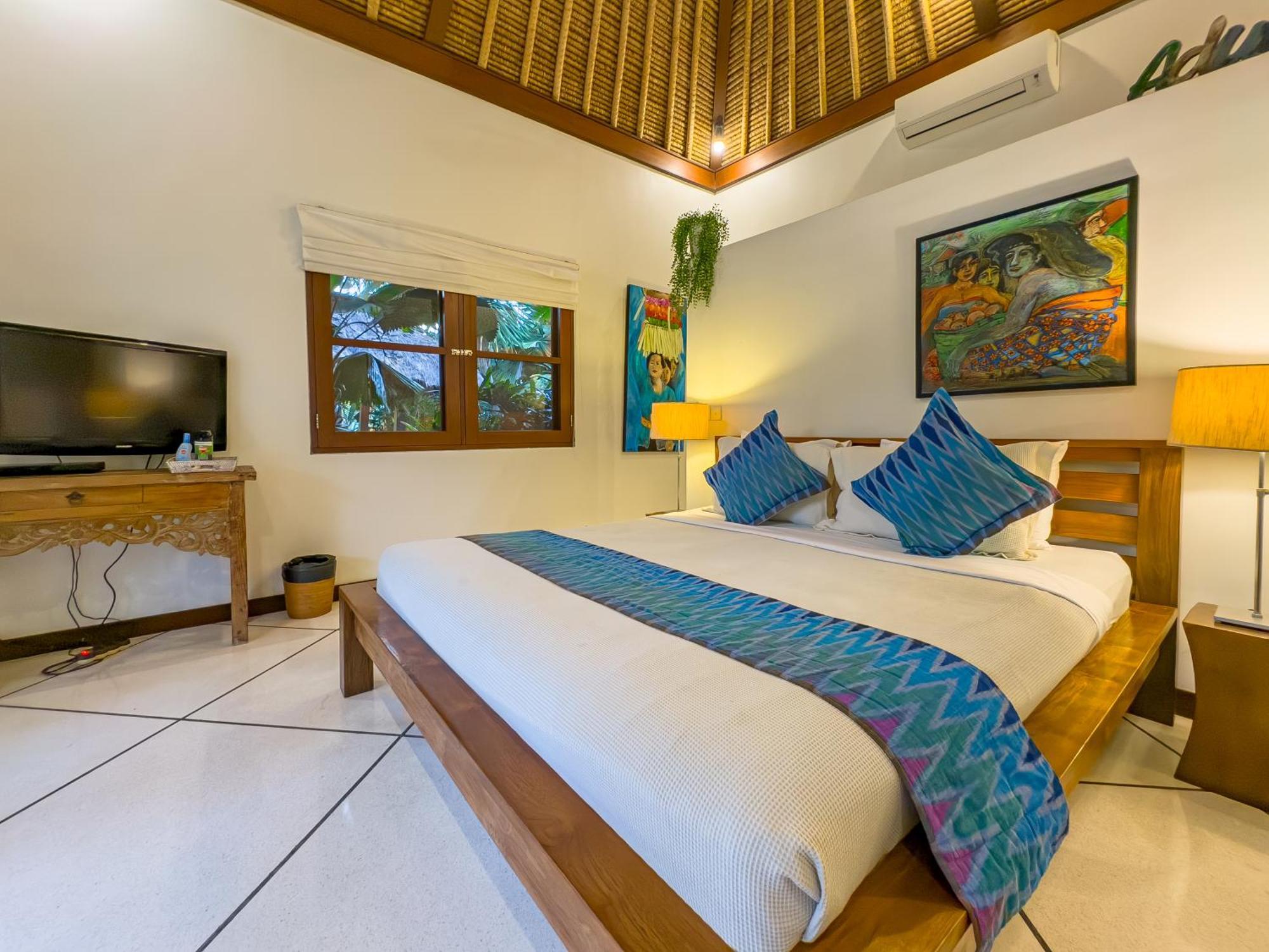 Villa Bugis Drupadi Seminyak Room photo